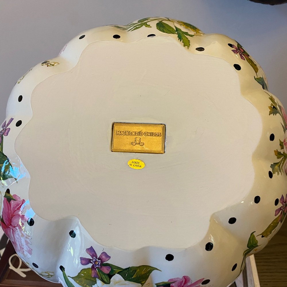 McKenzie Child’s Flower Market Pumpkin - large white. No box - Picture 4 of 4